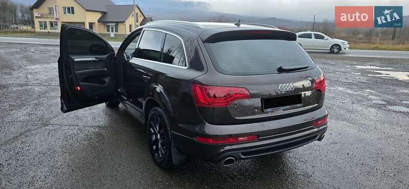 Внедорожник / Кроссовер Audi Q7 2013 в Тячеве