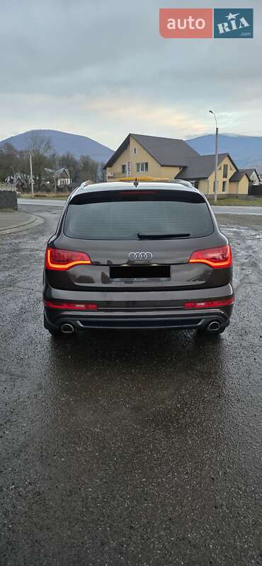 Внедорожник / Кроссовер Audi Q7 2013 в Тячеве
