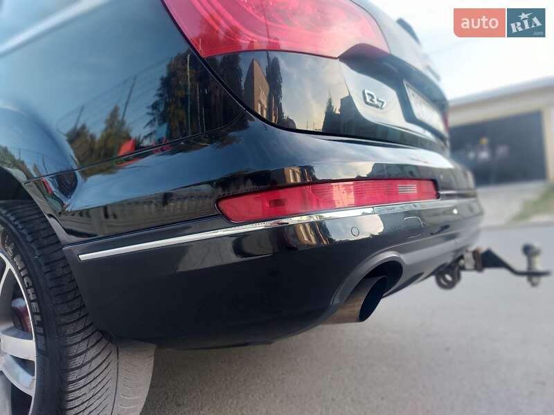 Внедорожник / Кроссовер Audi Q7 2012 в Смотриче