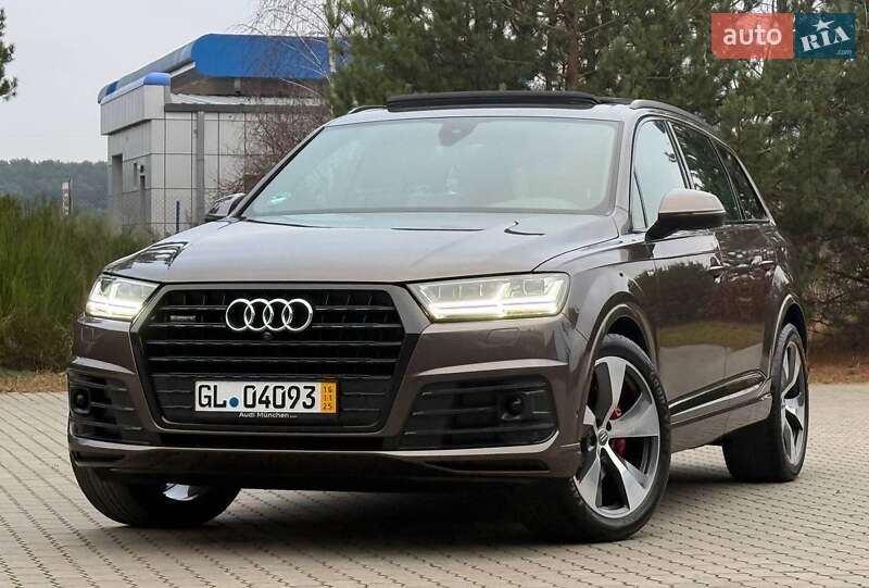 Внедорожник / Кроссовер Audi Q7 2017 в Ровно