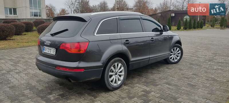 Внедорожник / Кроссовер Audi Q7 2006 в Нетешине