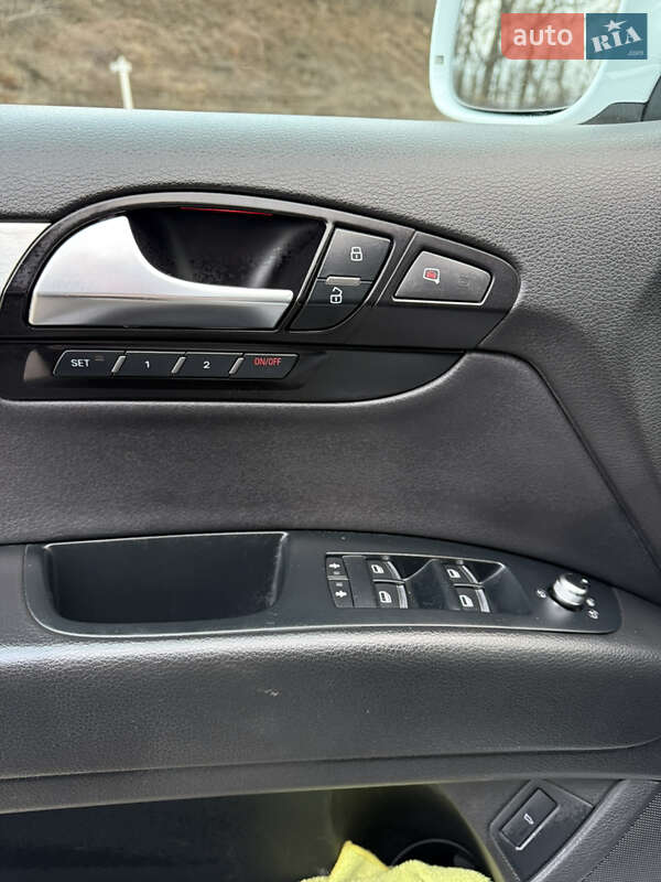 Внедорожник / Кроссовер Audi Q7 2011 в Тернополе