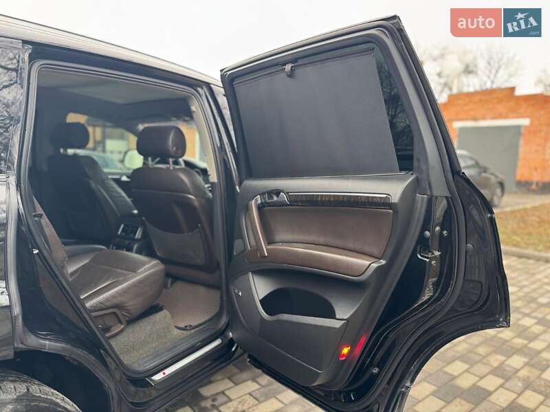 Внедорожник / Кроссовер Audi Q7 2007 в Николаеве