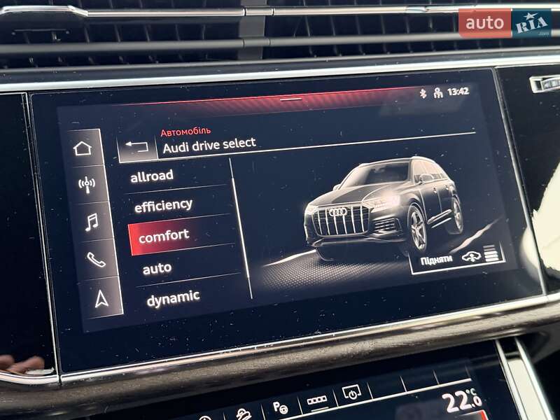 Внедорожник / Кроссовер Audi Q7 2022 в Киеве