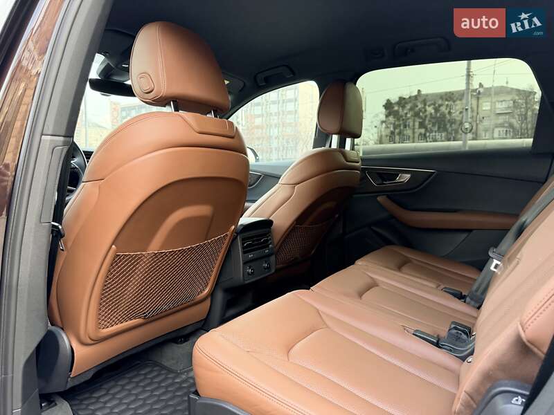 Внедорожник / Кроссовер Audi Q7 2022 в Киеве