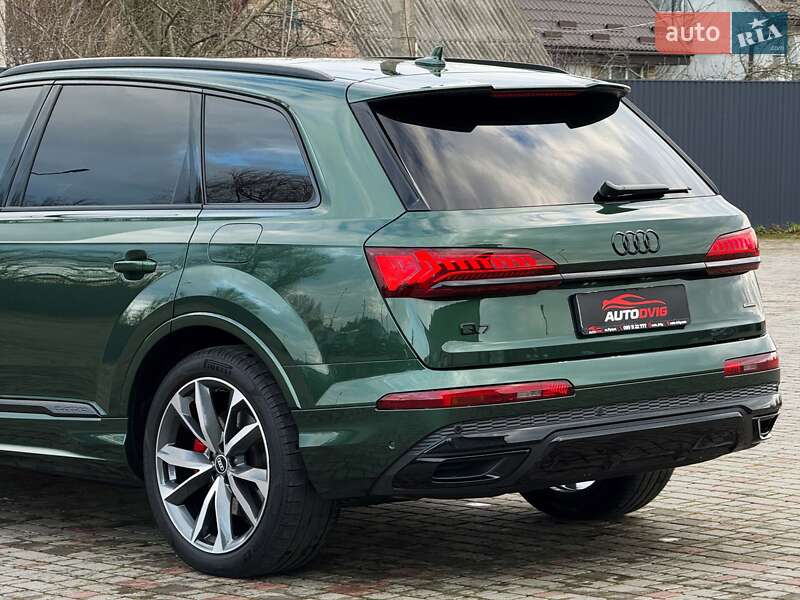 Внедорожник / Кроссовер Audi Q7 2021 в Луцке