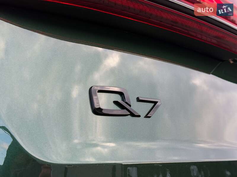 Внедорожник / Кроссовер Audi Q7 2021 в Луцке