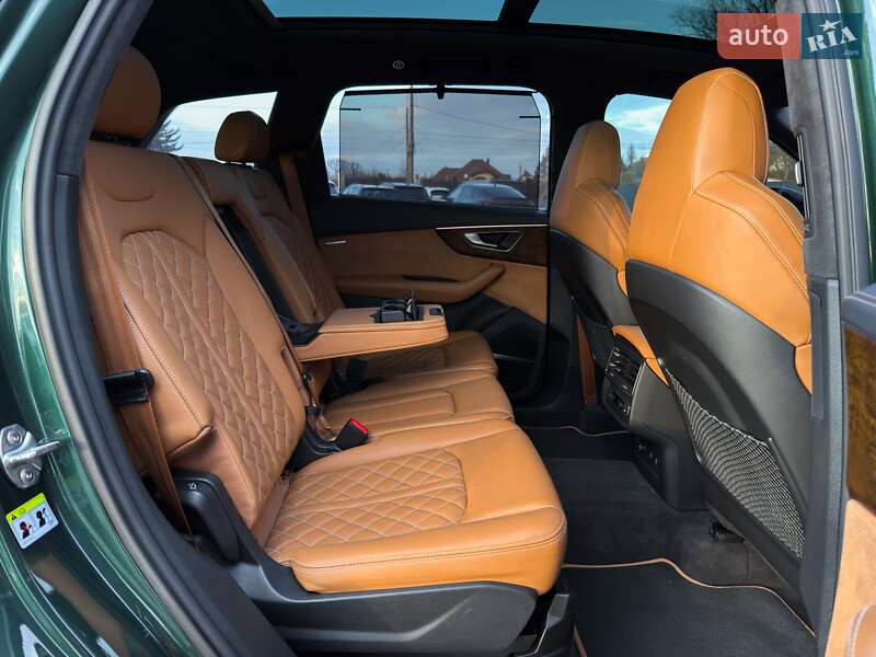 Внедорожник / Кроссовер Audi Q7 2021 в Луцке