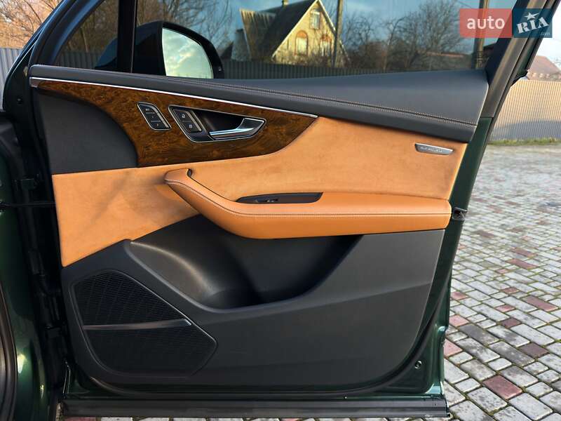 Внедорожник / Кроссовер Audi Q7 2021 в Луцке