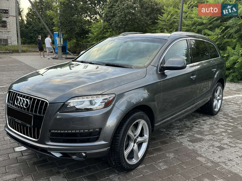 Внедорожник / Кроссовер Audi Q7 2012 в Луцке