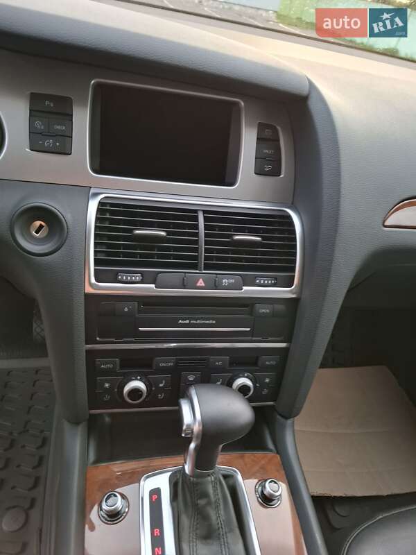 Позашляховик / Кросовер Audi Q7 2014 в Дубні фото 15 Позашляховик / Кросовер Audi Q7 2014 в Дубні