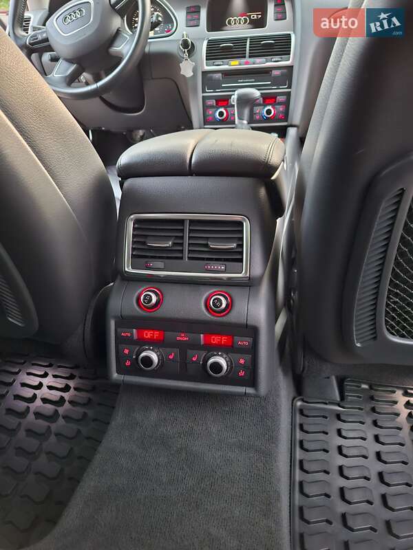 Позашляховик / Кросовер Audi Q7 2014 в Дубні фото 28 Позашляховик / Кросовер Audi Q7 2014 в Дубні