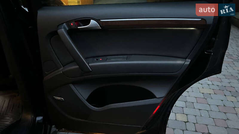 Внедорожник / Кроссовер Audi Q7 2012 в Хмельницком