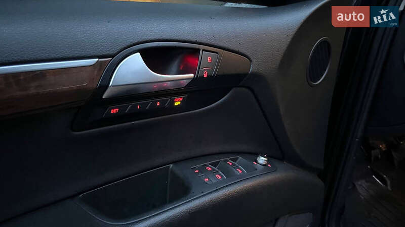 Внедорожник / Кроссовер Audi Q7 2012 в Хмельницком