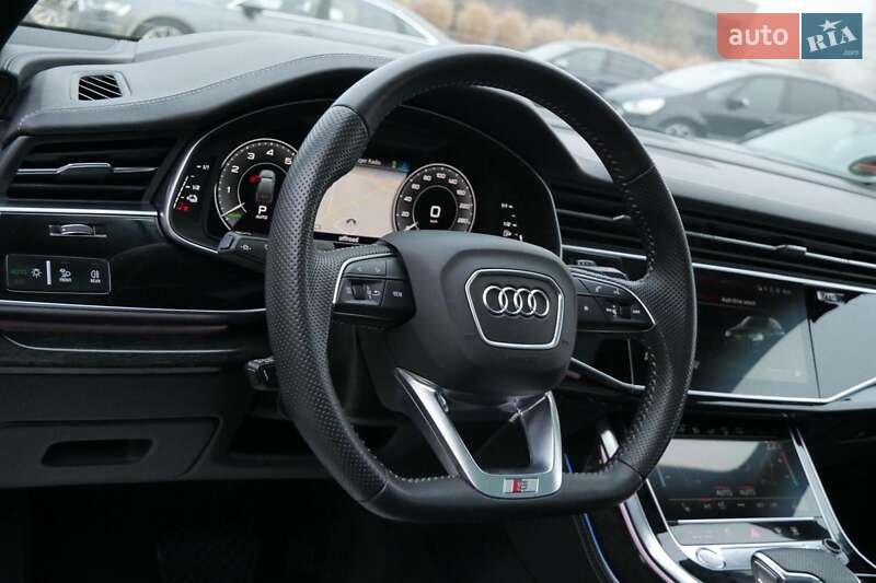 Внедорожник / Кроссовер Audi Q7 2020 в Тернополе