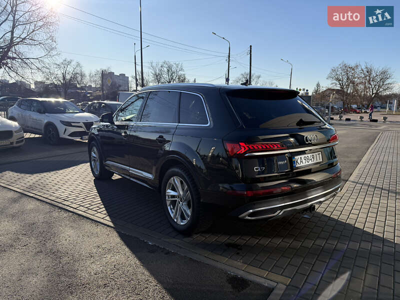 Внедорожник / Кроссовер Audi Q7 2022 в Харькове