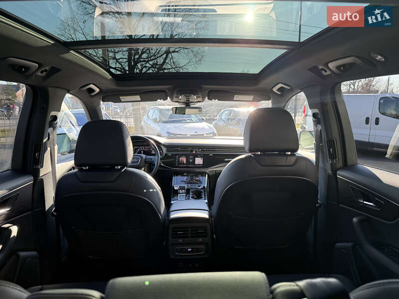 Внедорожник / Кроссовер Audi Q7 2022 в Харькове