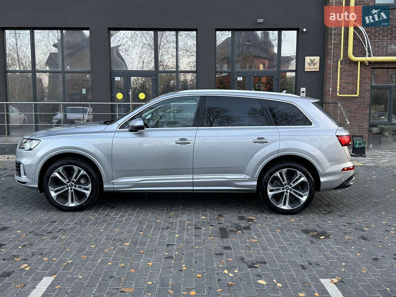 Внедорожник / Кроссовер Audi Q7 2021 в Полтаве