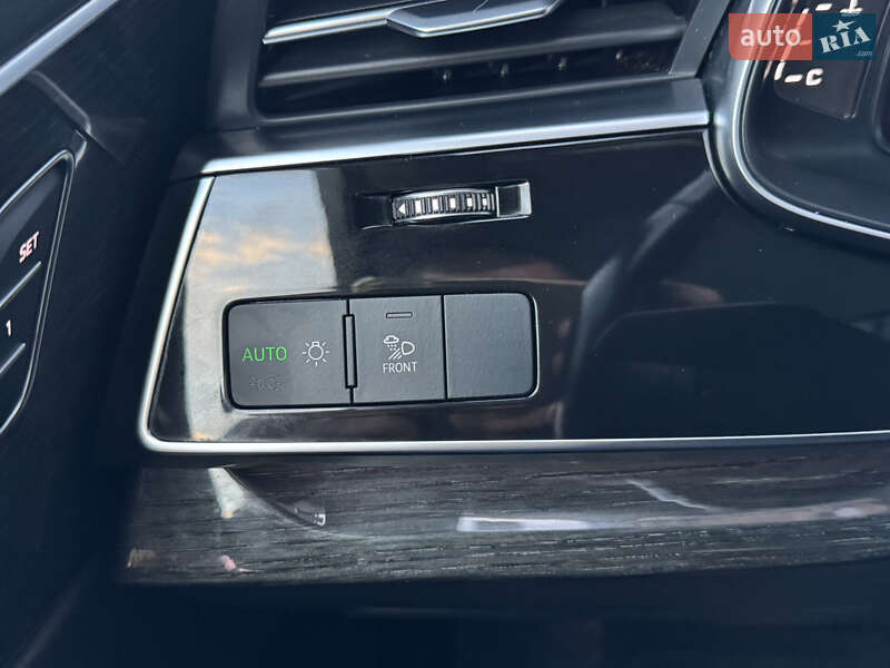 Внедорожник / Кроссовер Audi Q7 2021 в Полтаве