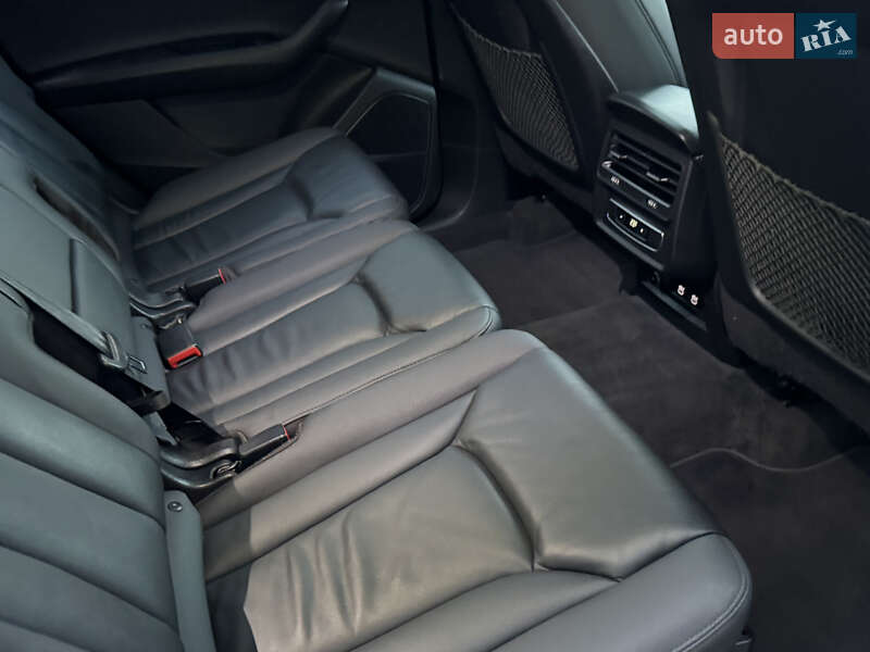 Внедорожник / Кроссовер Audi Q7 2021 в Полтаве