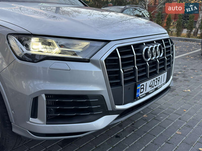 Внедорожник / Кроссовер Audi Q7 2021 в Полтаве