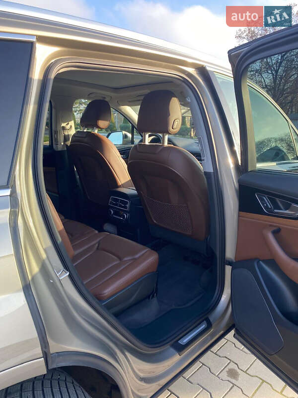 Позашляховик / Кросовер Audi Q7 2016 в Ізмаїлі фото 15 Позашляховик / Кросовер Audi Q7 2016 в Ізмаїлі