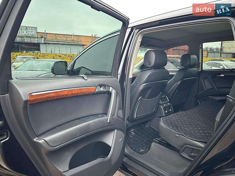 Внедорожник / Кроссовер Audi Q7 2010 в Запорожье