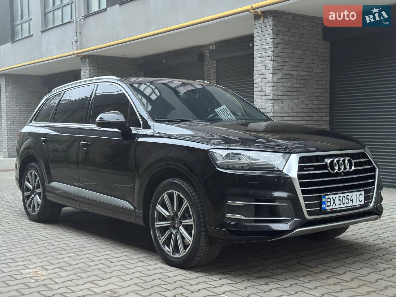 Продаж від власника!
ОРИГІНАЛЬНИЙ ПРОБІГ!
Автомобіль без вкладень.
НОВА РЕЗИНА.
Обслужена повністю.
Вкладень не потребує.
Шикарна комплектація:
- без ключовий 
- камери 360
- топові фари 
- електро багажник
- 7 місць 
- підігрів + вентиляція сидінь
- панорама
- електронна панель приладів
- клімат на 4 зони та багато іншого
Вкладень абсолютно не потребує.
Таких автомобілів дуже мало. 
Детальніше розповім по телефону. 
