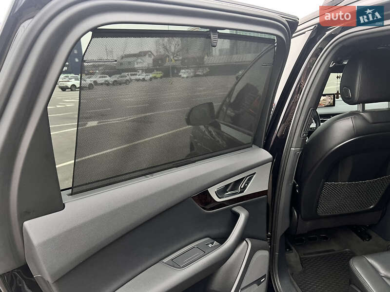 Внедорожник / Кроссовер Audi Q7 2019 в Киеве