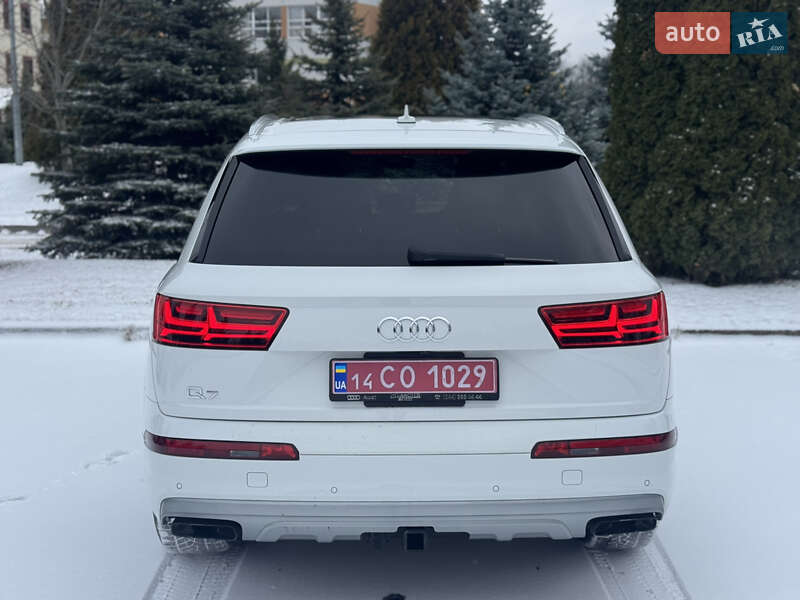 Внедорожник / Кроссовер Audi Q7 2019 в Киеве
