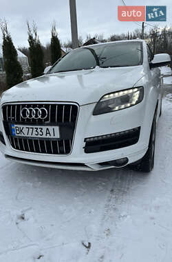 Позашляховик / Кросовер Audi Q7 2011 в Рівному