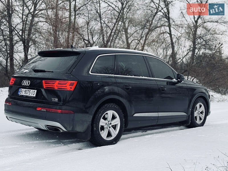 Внедорожник / Кроссовер Audi Q7 2018 в Горишних Плавнях