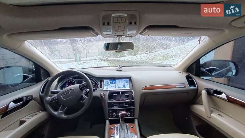 Позашляховик / Кросовер Audi Q7 2014 в Рівному