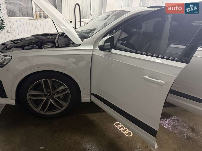 Внедорожник / Кроссовер Audi Q7 2017 в Черновцах фото 19 Внедорожник / Кроссовер Audi Q7 2017 в Черновцах