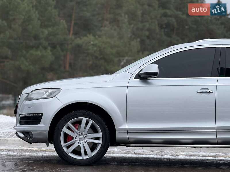 Позашляховик / Кросовер Audi Q7 2015 в Києві фото 16 Позашляховик / Кросовер Audi Q7 2015 в Києві
