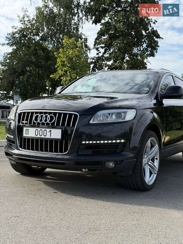 Позашляховик / Кросовер Audi Q7 2007 в Краматорську