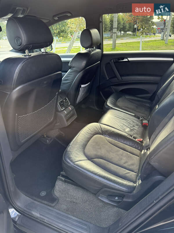 Позашляховик / Кросовер Audi Q7 2007 в Краматорську