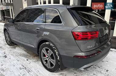 Внедорожник / Кроссовер Audi Q7 2016 в Киеве
