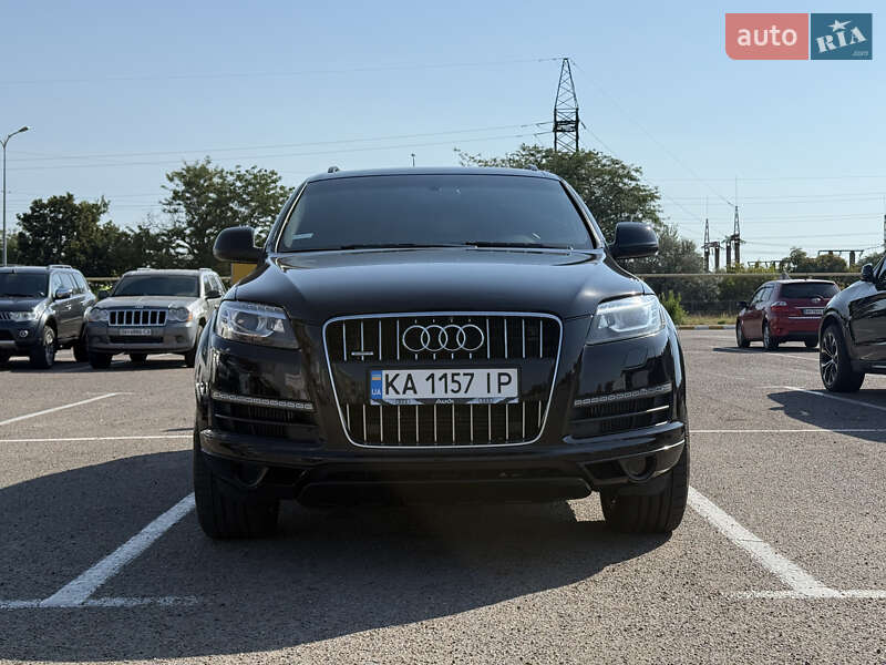 Позашляховик / Кросовер Audi Q7 2010 в Одесі