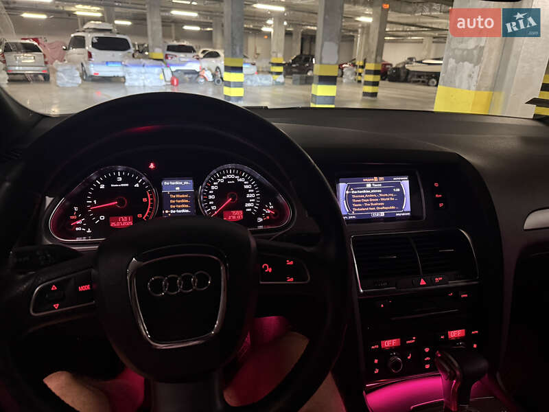 Позашляховик / Кросовер Audi Q7 2010 в Одесі