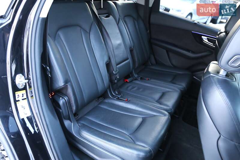 Позашляховик / Кросовер Audi Q7 2018 в Києві фото 11 Позашляховик / Кросовер Audi Q7 2018 в Києві