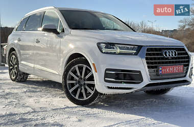 Позашляховик / Кросовер Audi Q7 2017 в Кам'янському