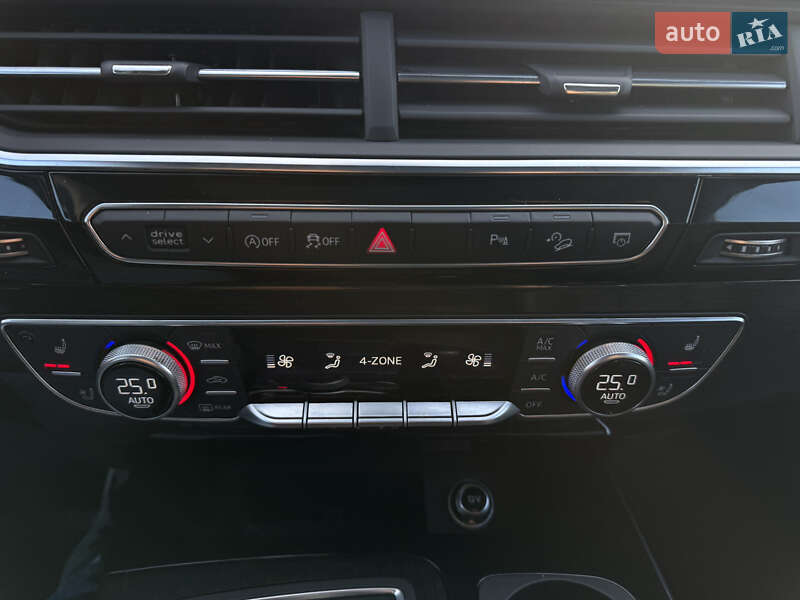 Внедорожник / Кроссовер Audi Q7 2017 в Киеве