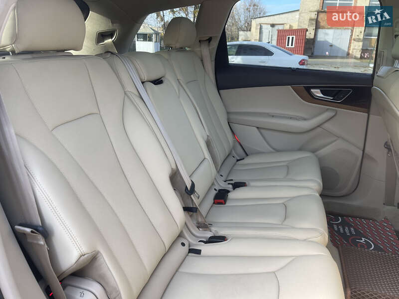Внедорожник / Кроссовер Audi Q7 2016 в Киеве фото 36 Внедорожник / Кроссовер Audi Q7 2016 в Киеве