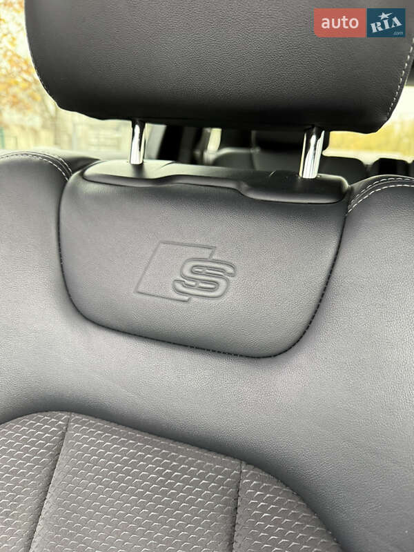 Внедорожник / Кроссовер Audi Q7 2020 в Днепре