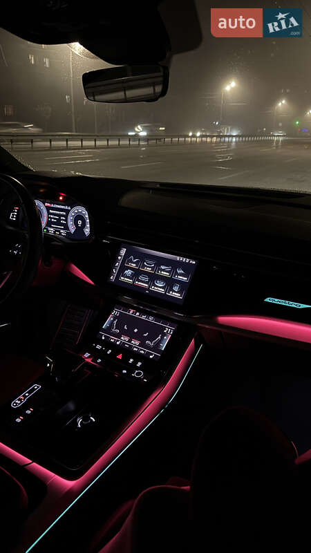 Внедорожник / Кроссовер Audi Q7 2020 в Днепре