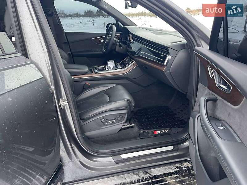 Позашляховик / Кросовер Audi Q7 2020 в Рівному фото 27 Позашляховик / Кросовер Audi Q7 2020 в Рівному