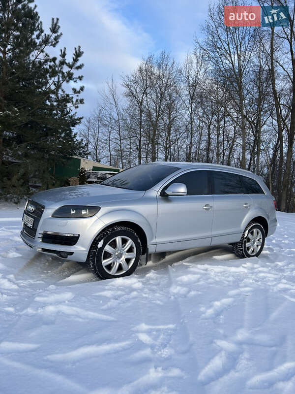 Позашляховик / Кросовер Audi Q7 2006 в Полтаві