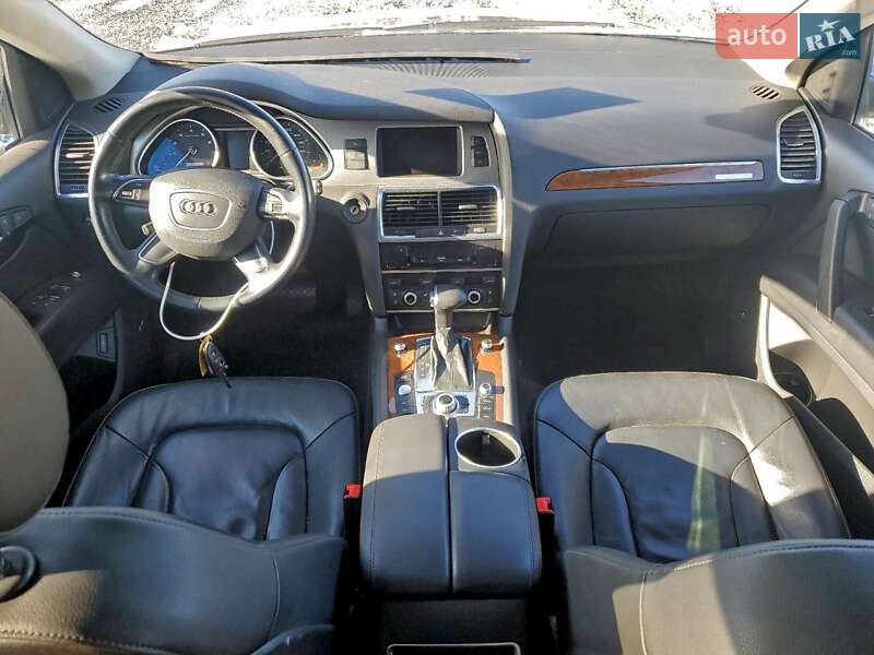 Позашляховик / Кросовер Audi Q7 2015 в Львові