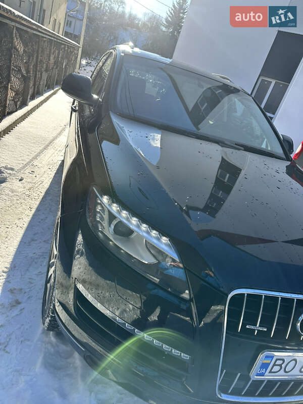 Позашляховик / Кросовер Audi Q7 2014 в Кременці